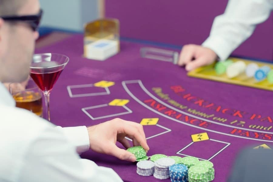 How to spot gambling addiction